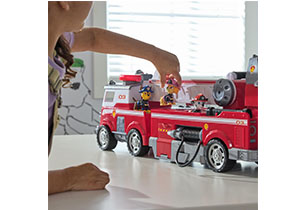 Paw Patrol Ultimate Fire Truck